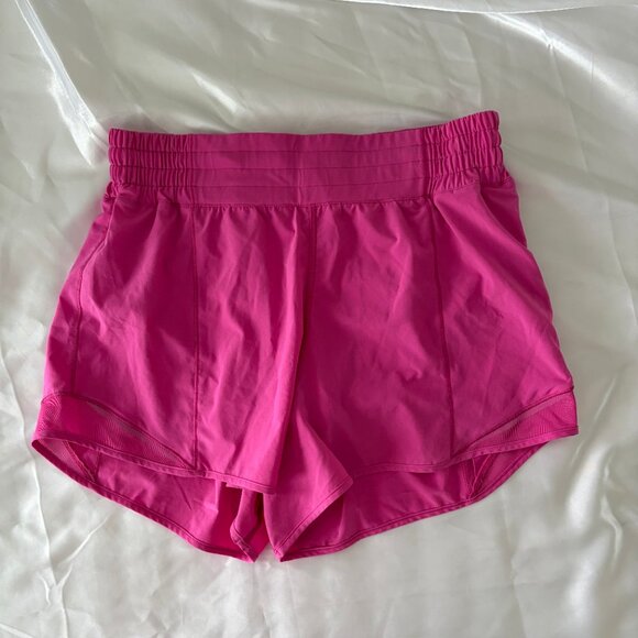 Lululemon Hotty Hot Shorts - Picture 2 of 3